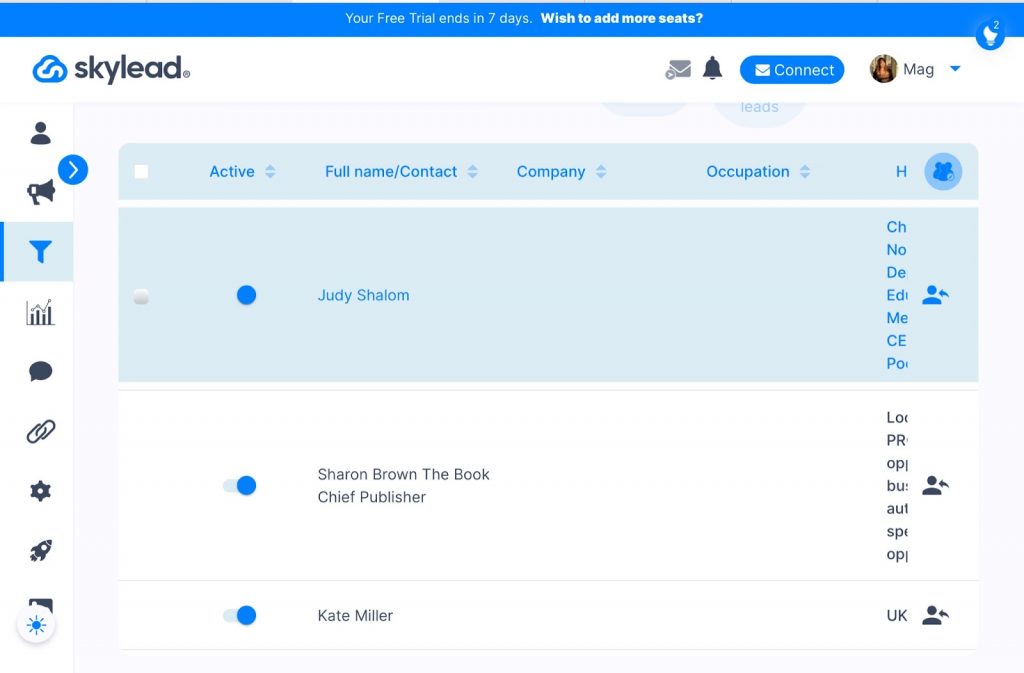 Linked Helper vs. Skylead interface - CRM lead list example