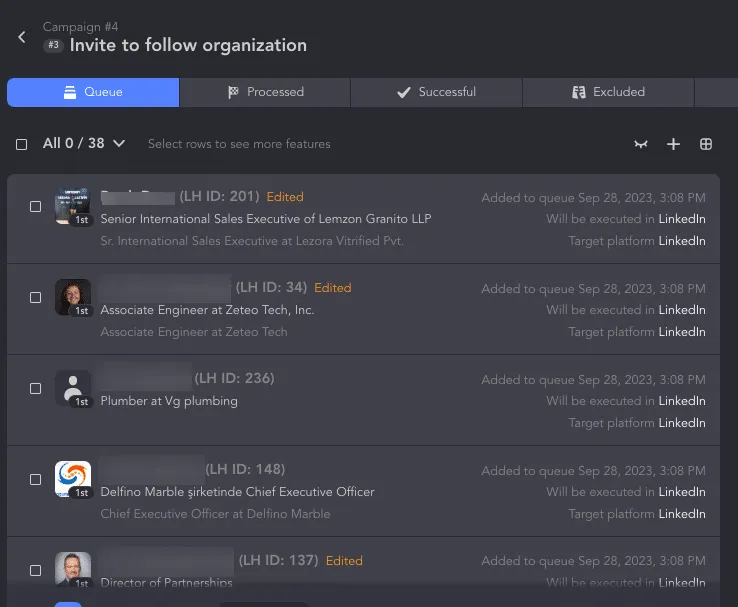 Benutzeroberfläche von Linked Helper für Einladungen zu einer LinkedIn-Unternehmensseite