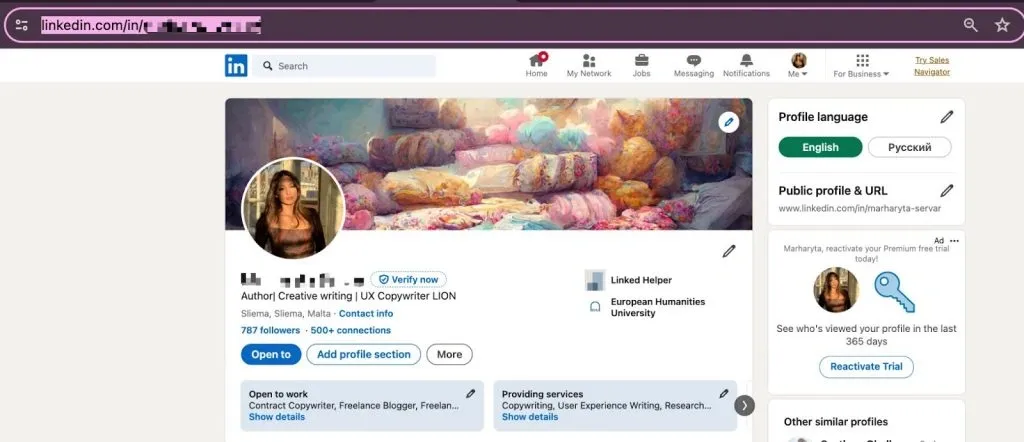 Tarjeta de presentación y URL de LinkedIn: captura de pantalla de la interfaz de LinkedIn y de la barra de direcciones con el enlace